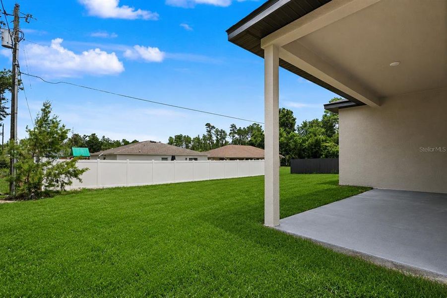 Exterior details and patio area of a home in , Ocala (Image 28).