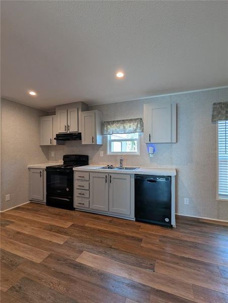 Furnished interior view inside a new home in , Lake Wales (Image 3).
