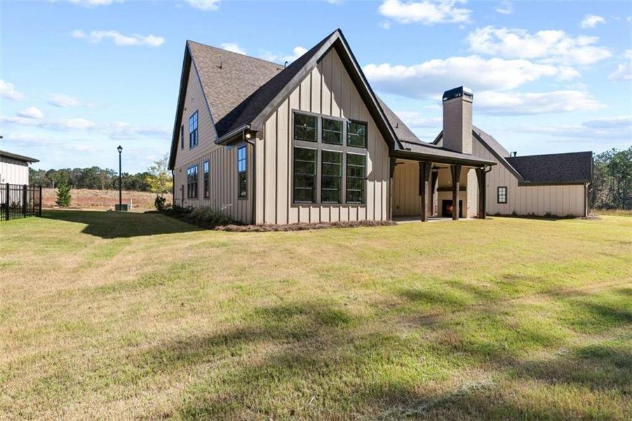 Exterior details and patio area of a home in , Peachtree City (Image 20).