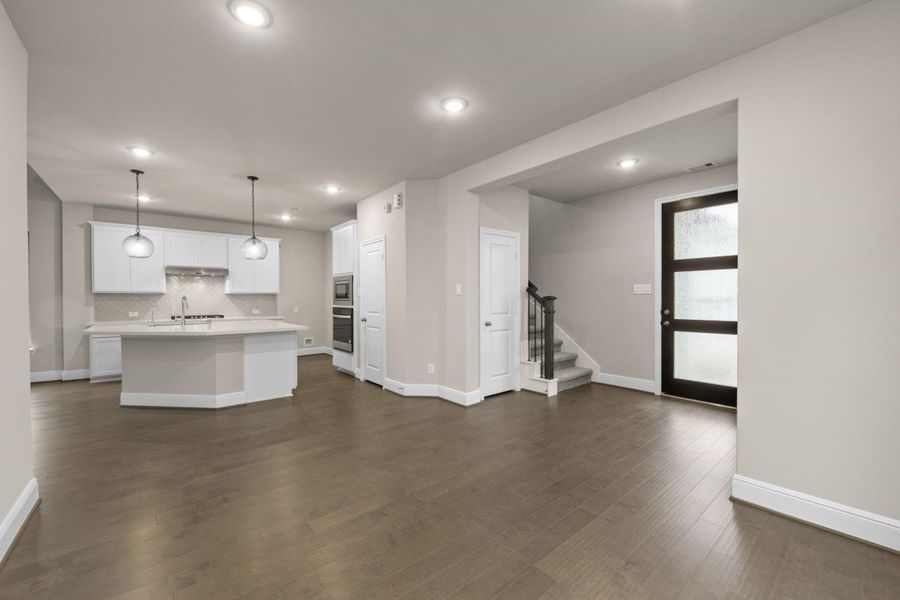 Spacious, unfurnished interior of a new home in Two Step Farm, Montgomery (Image 9).