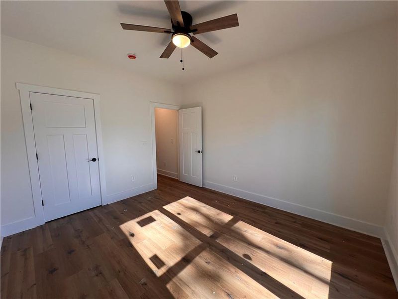 Spacious, unfurnished interior of a new home in , Dahlonega (Image 10).