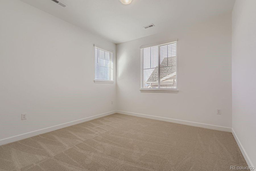 Spacious, unfurnished interior of a new home in Sunset Village: The Grand Collection, Erie (Image 15). Spacious, unfurnished interior of a new home in Sunset Village: The Grand Collection, Erie (Image 15).