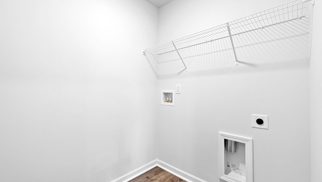 Spacious, unfurnished interior of a new home in Lakestone, Woodruff (Image 23).