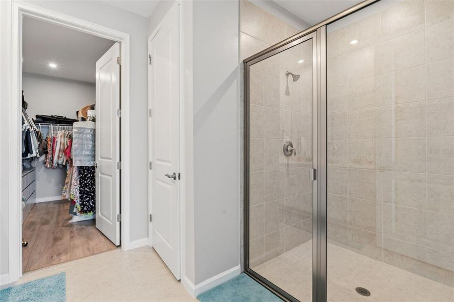 Furnished interior view inside a new home in , Venice (Image 37).