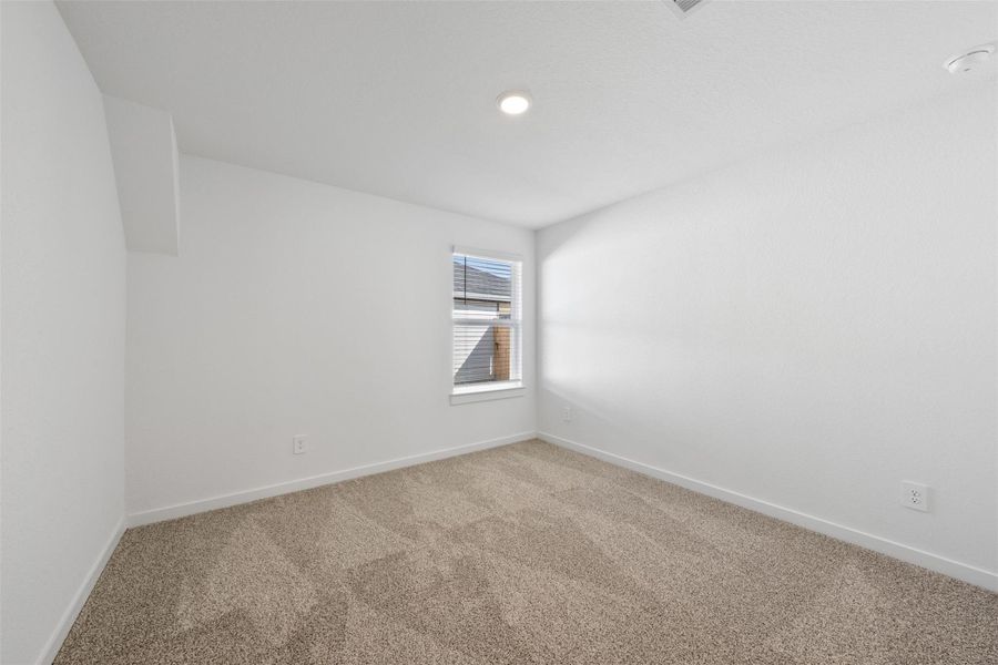 Spacious, unfurnished interior of a new home in Tamarron, Fulshear (Image 30). Spacious, unfurnished interior of a new home in Tamarron, Fulshear (Image 30).