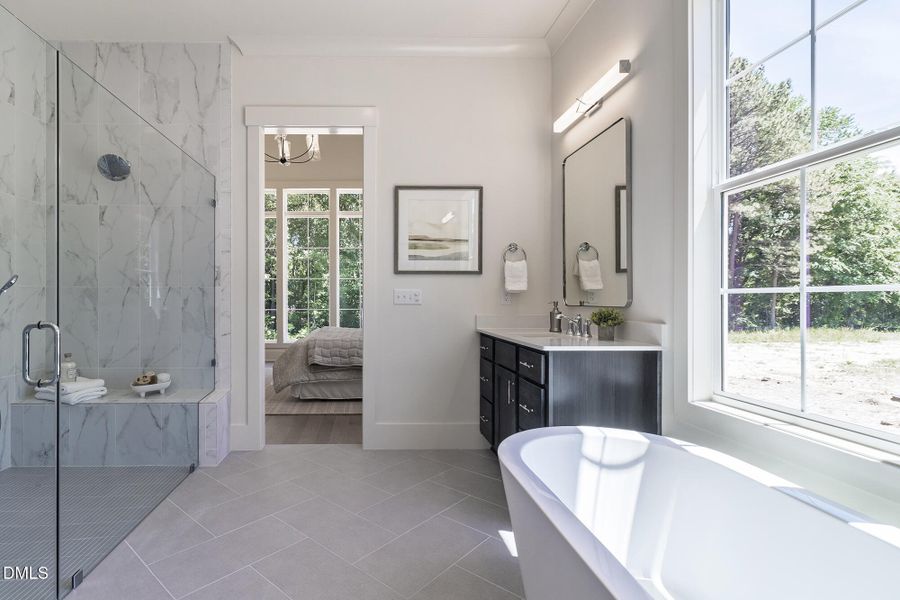 300_MEADOW_WALK_DR_INTERIOR_42