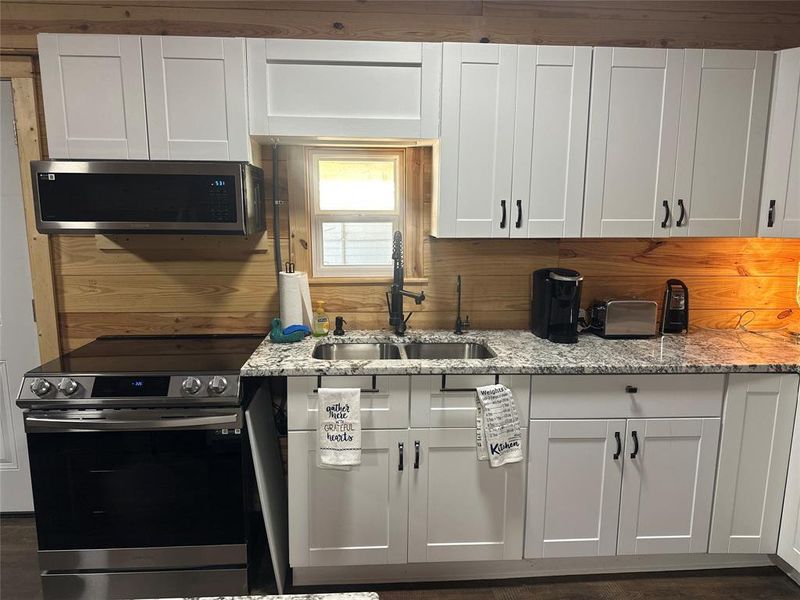 Close-up of interior finishes inside a home in , Streetman (Image 11).