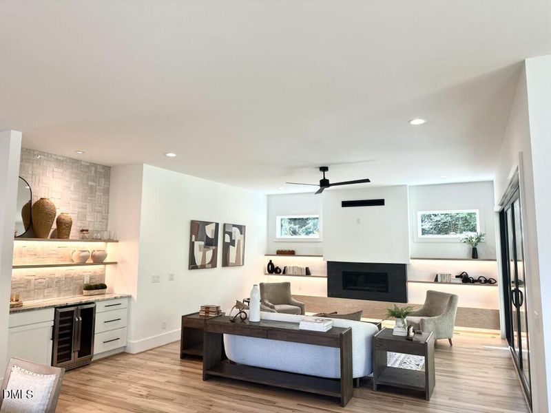 A78D11FC-1536-4B9A-B7DE-AE1A852B4253_1_1