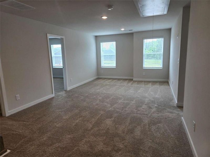Spacious, unfurnished interior of a new home in Southern Hills, McDonough (Image 19). Spacious, unfurnished interior of a new home in Southern Hills, McDonough (Image 19).