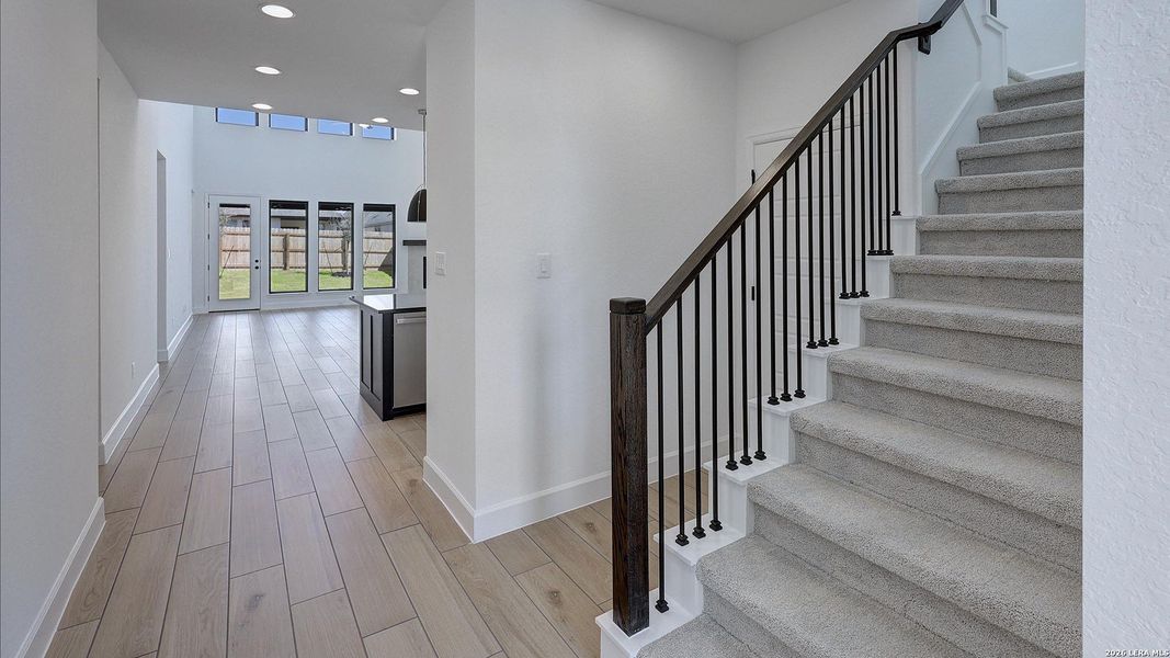 Spacious, unfurnished interior of a new home in Corley Farms, Boerne (Image 18).