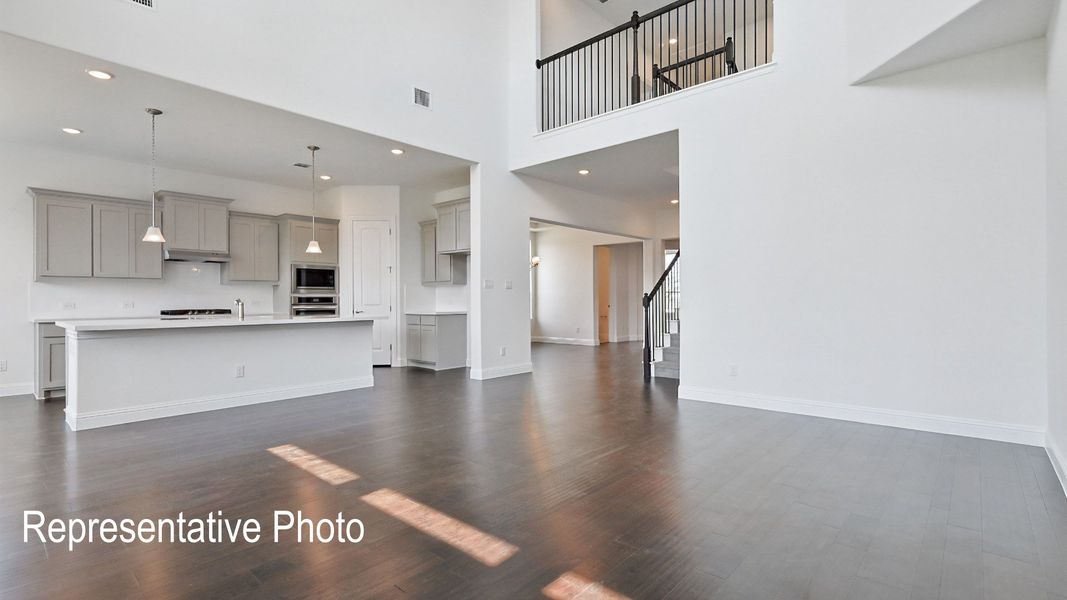 Furnished interior view inside a new home in Ridge Crossing, Waxahachie (Image 8).