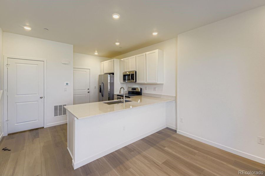 Furnished interior view inside a new home in Vermilion Creek, Centennial (Image 6). Furnished interior view inside a new home in Vermilion Creek, Centennial (Image 6).