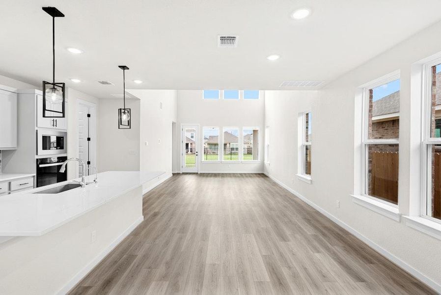 Spacious, unfurnished interior of a new home in University Heights, Round Rock (Image 25). Spacious, unfurnished interior of a new home in University Heights, Round Rock (Image 25).