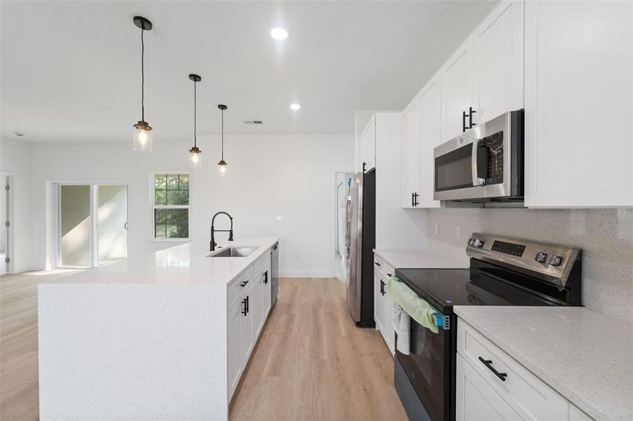 Furnished interior view inside a new home in , Ocala (Image 8).