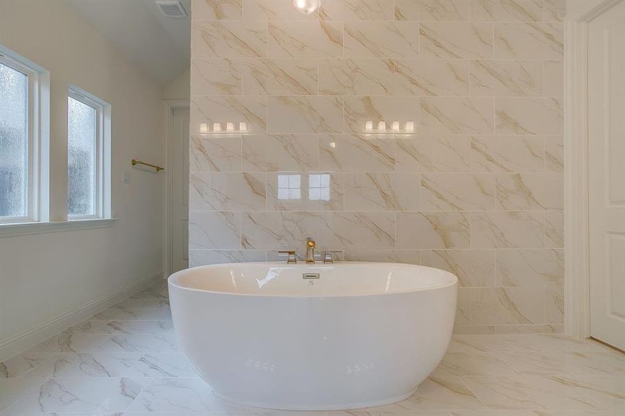 Close-up of interior finishes inside a home in , Benbrook (Image 16).