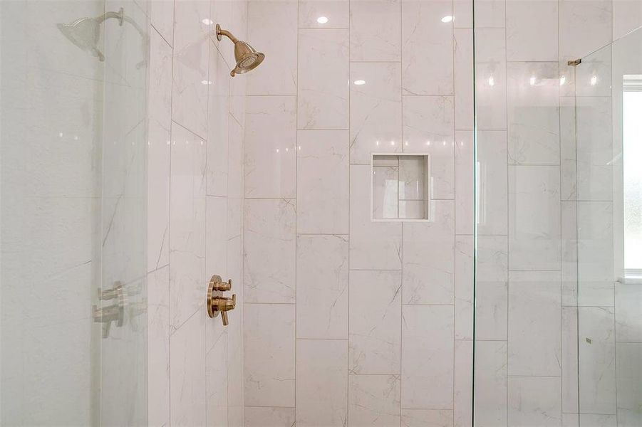 Details with tiled shower