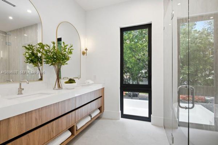 Furnished interior view inside a new home in , Coral Gables (Image 33).
