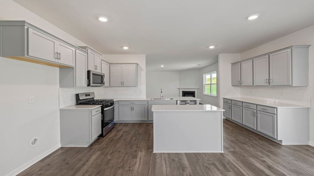 Furnished interior view inside a new home in Hunters Ridge, Woodruff (Image 5).