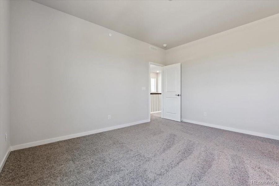 Spacious, unfurnished interior of a new home in Prestige Collection at Parkdale Commons, Erie (Image 23). Spacious, unfurnished interior of a new home in Prestige Collection at Parkdale Commons, Erie (Image 23).