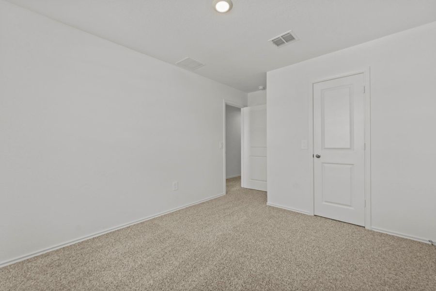 Spacious, unfurnished interior of a new home in Palomino, Manor (Image 14).