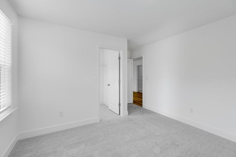 Spacious, unfurnished interior of a new home in Wellington Estates, Madison (Image 28).