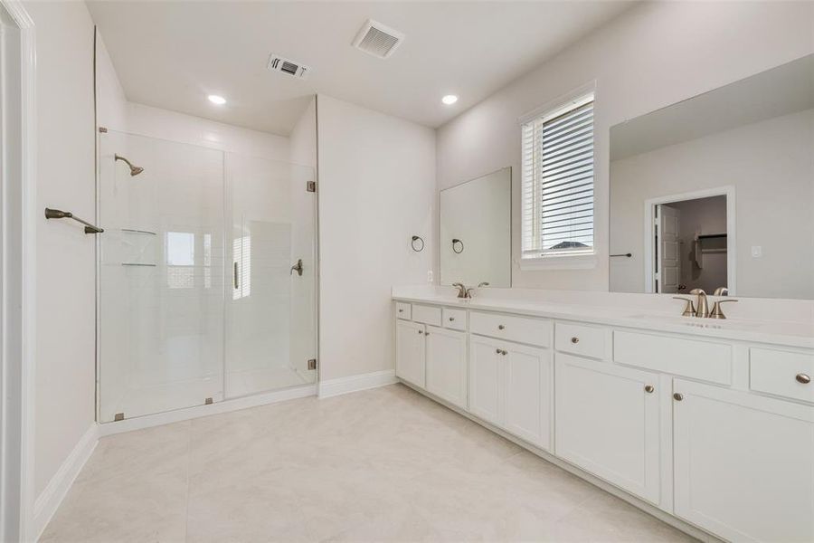 Furnished interior view inside a new home in Sutton Fields, Celina (Image 7).
