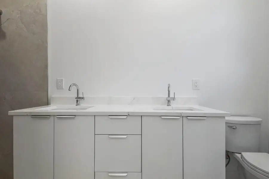 4606 Hibiscus - MLS - 016