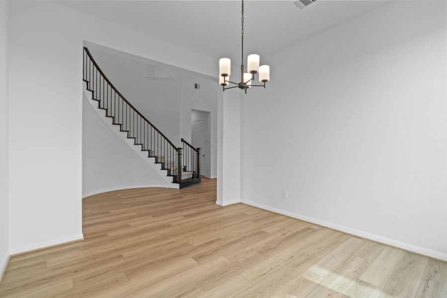Spacious, unfurnished interior of a new home in Bridgeland 55', Cypress (Image 20).