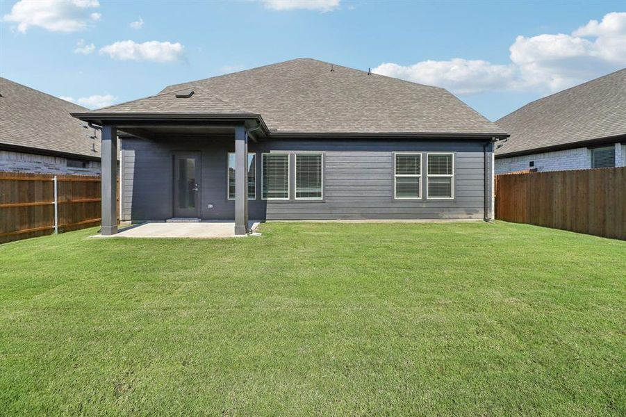 Exterior details and patio area of a home in Southridge - Signature Series, Princeton (Image 4). Exterior details and patio area of a home in Southridge - Signature Series, Princeton (Image 4).