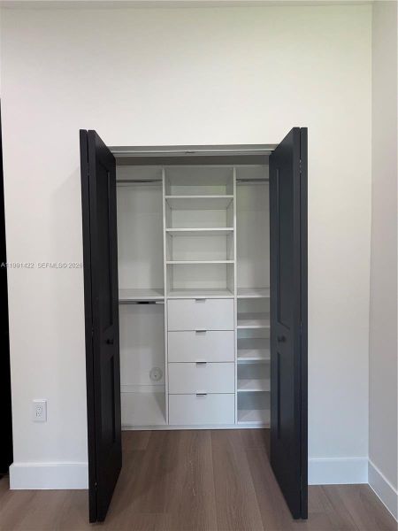 Spacious, unfurnished interior of a new home in , Miami (Image 47).