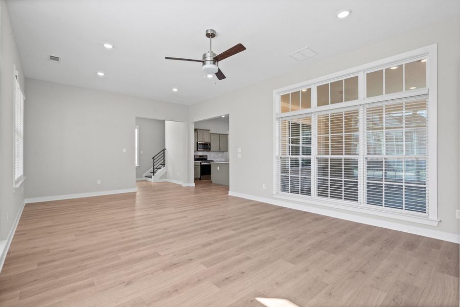Spacious, unfurnished interior of a new home in Lockwood, Collierville (Image 18).