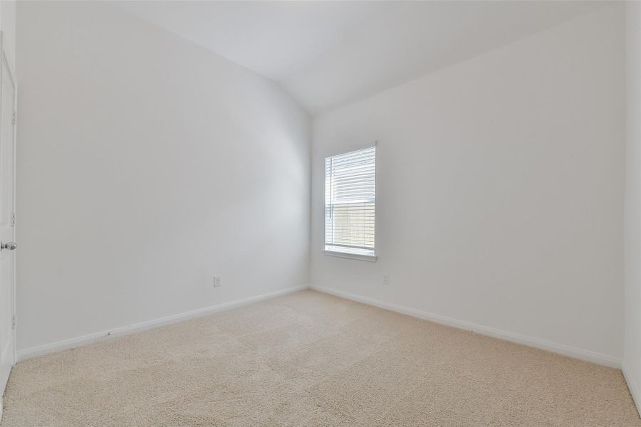 Spacious, unfurnished interior of a new home in King Oaks Village, Baytown (Image 26).