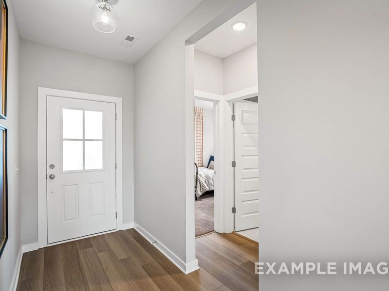 Spacious, unfurnished interior of a new home in Sage Farms, White House (Image 21).