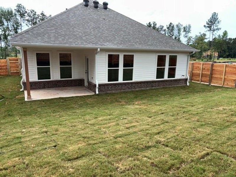 Exterior details and patio area of a home in Two Step Farm, Montgomery (Image 19). Exterior details and patio area of a home in Two Step Farm, Montgomery (Image 19).
