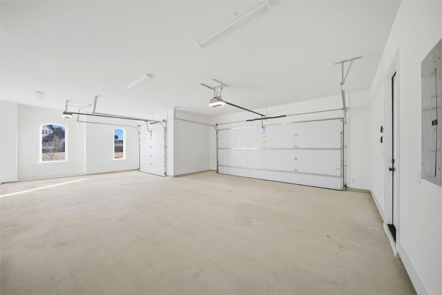 3 Car Garage