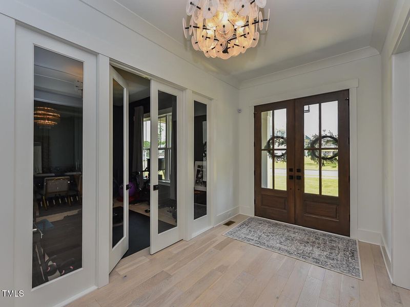 Interior - entry - OK