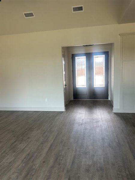 Spacious, unfurnished interior of a new home in , Bowie (Image 26).