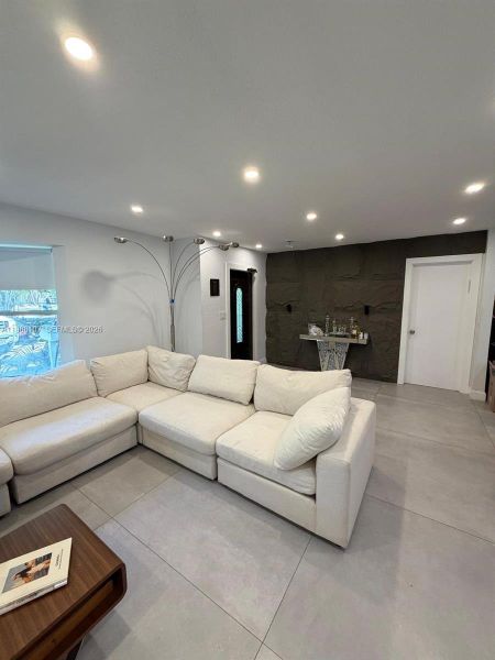 Furnished interior view inside a new home in , Fort Lauderdale (Image 25).