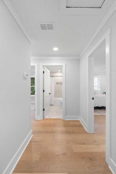 Spacious, unfurnished interior of a new home in , Charleston (Image 48).