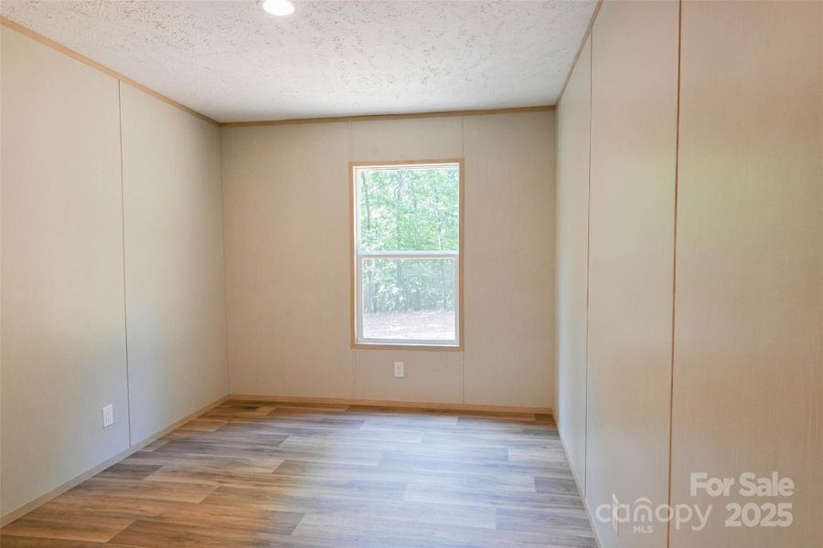 Spacious, unfurnished interior of a new home in , Clover (Image 16).