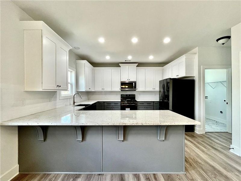 Furnished interior view inside a new home in , Waleska (Image 10).