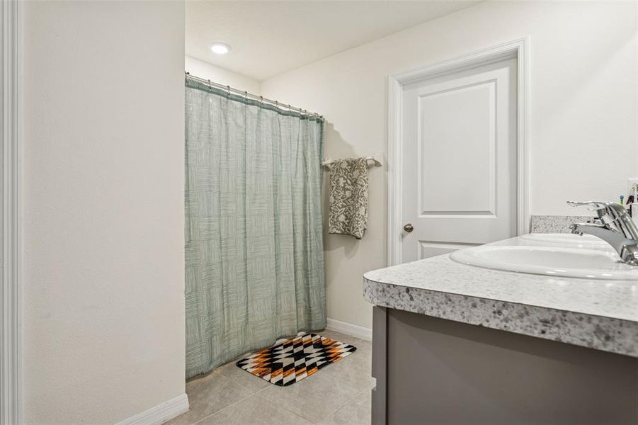 Furnished interior view inside a new home in Zephyr Ridge, Zephyrhills (Image 19). Furnished interior view inside a new home in Zephyr Ridge, Zephyrhills (Image 19).