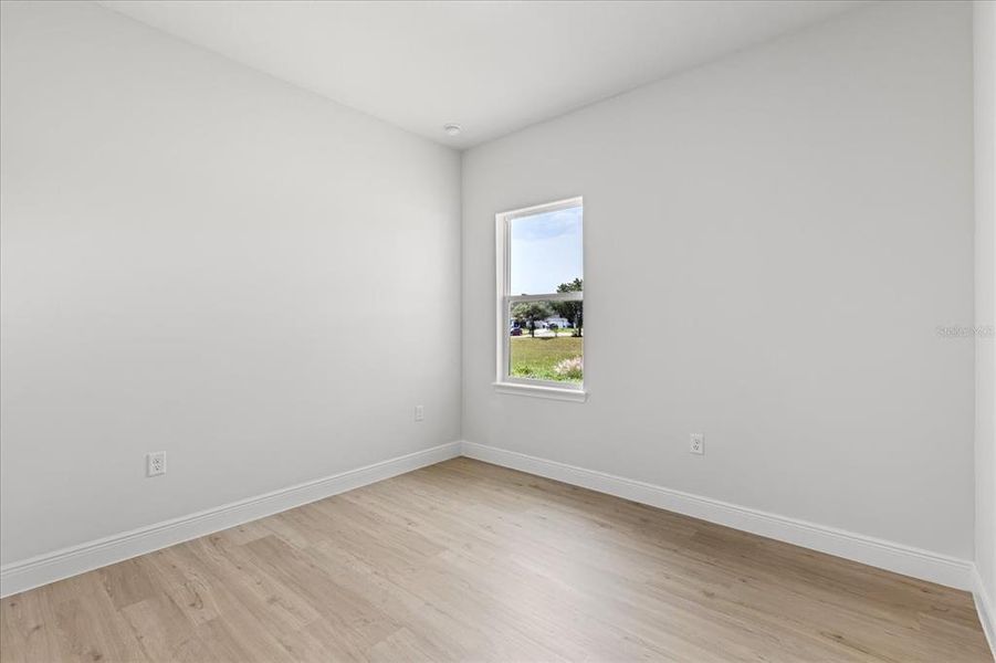 Spacious, unfurnished interior of a new home in , Ocala (Image 16).