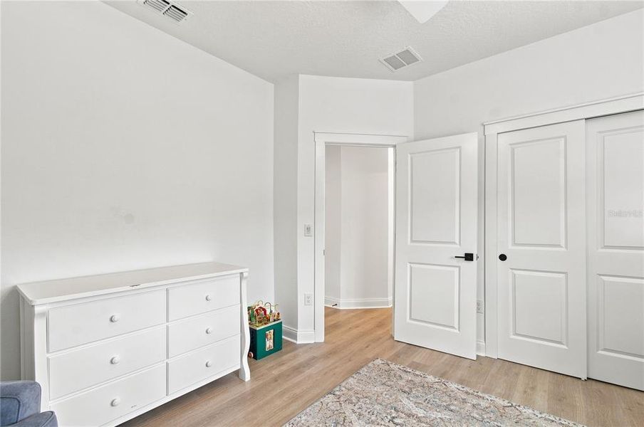 Spacious, unfurnished interior of a new home in Horizon Isle, Winter Garden (Image 25). Spacious, unfurnished interior of a new home in Horizon Isle, Winter Garden (Image 25).