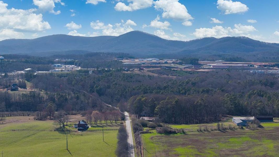 Natural landscape and outdoor views near Rolling Meadows in Jasper (Image 24).