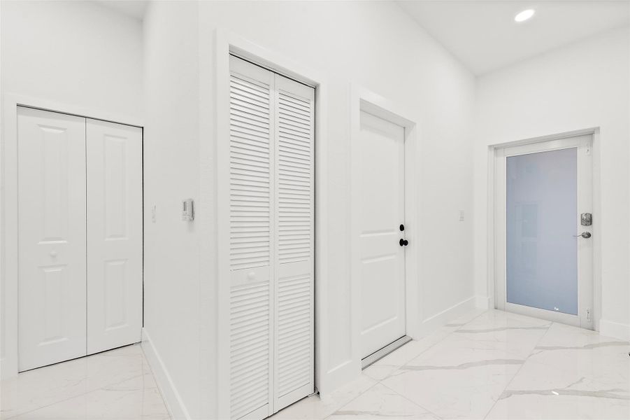Spacious, unfurnished interior of a new home in , Fort Lauderdale (Image 12). Spacious, unfurnished interior of a new home in , Fort Lauderdale (Image 12).