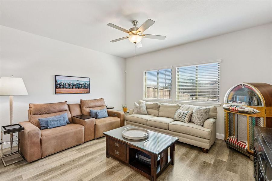 Furnished interior view inside a new home in , Wylie (Image 13).