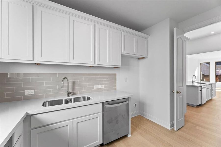 DAL_Hillside Village_Bremond_1216 Waterford (15) DAL_Hillside Village_Bremond_1216 Waterford (15)