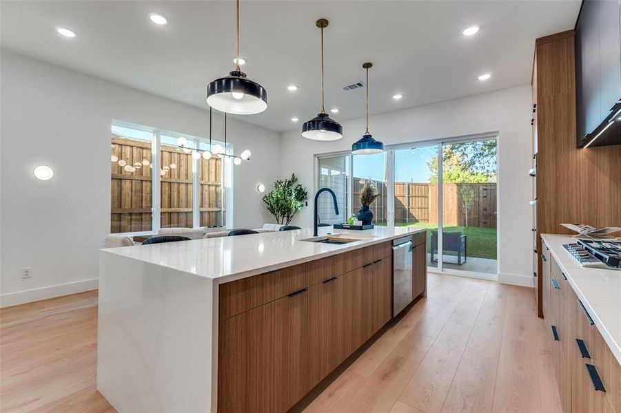 Furnished interior view inside a new home in , Dallas (Image 8).