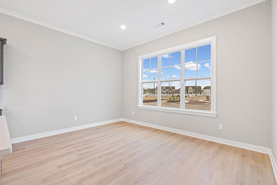 Spacious, unfurnished interior of a new home in Lockwood, Collierville (Image 14).